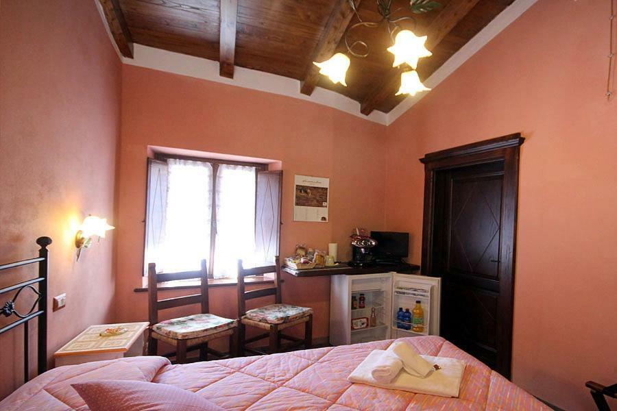 Borgo Delle Panie Bed & Breakfast Careggine Eksteriør bilde